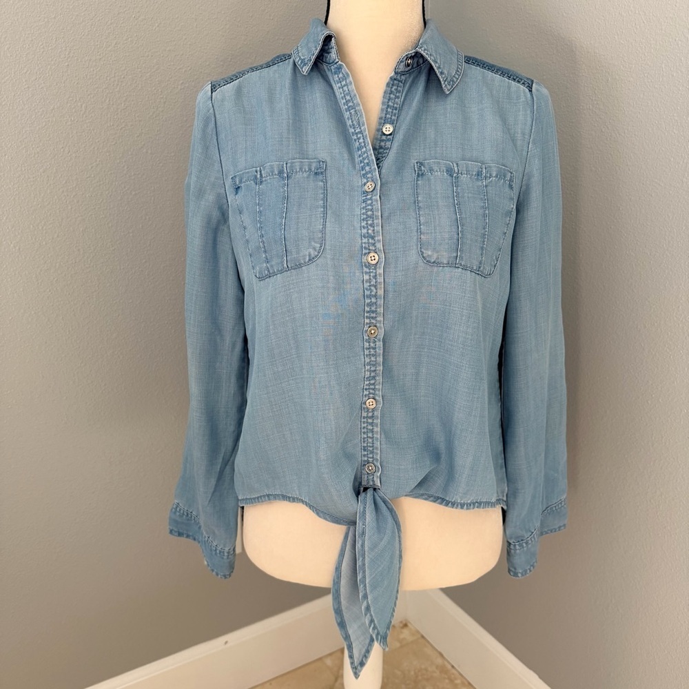 Chico's Tencel Chambray Tie-Front Button Down Shirt Light Blue Denim Size 0